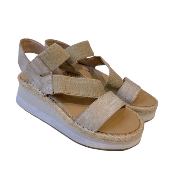 Donald J. Pliner SADIE WOMENS EMBOSSED LEATHER WEDGE SANDALS - Picture 2 of 16